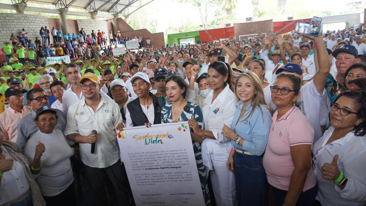 Créditos con garantía para campesinos